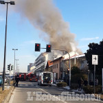 Beinasco: tetto in fiamme in un&#039;abitazione di Fornaci