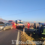 Cavour, scontro fra due auto: traffico bloccato sulla 589