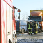 Casalgrasso: schianto frontale sulla Provinciale, un morto e quattro feriti gravi