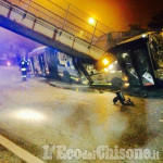 Nichelino: bus 35 fa crollare la passerella di Largo delle Alpi