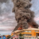 Beinasco: incendio Demap, domani chiuse tre scuole a titolo precauzionale