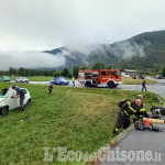 Villar Pellice: auto si ribalta in un prato, ferito il conducente