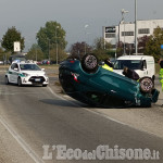 Nichelino: incidente alla rotonda tra via Rusca e via Pareri: due feriti con politraumi