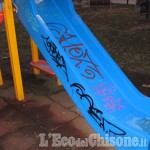 Vandalismo a Nichelino: baby banda colta sul fatto, hanno tra i 13 e i 15 anni.