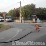Ditta danneggia la conduttura del gas durante dei lavori, strada interrotta tra Volvera e Gerbole