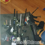 Pinerolo: 43enne arrestato alla stazione dalla Polfer, in casa aveva un arsenale