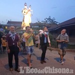 Piossasco: in piazza Pertini lo spettacolo delle fontane luminose danzanti