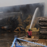 Revello: incendio distrugge deposito di fieno nella cascina Giletta