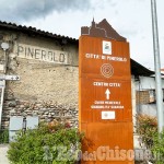 Pinerolo: posizionati i nuovi totem turistici realizzati con i fondi del Distretto urbano del commercio 