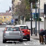 Pinerolo, al semaforo di via Martiri è in funzione il &quot;Vista red&quot;