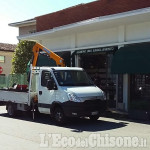 Vigone, &quot;spaccata&quot; in un negozio del centro