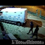 Embedded thumbnail for Orbassano: venti arresti per furti e rapine: il video di una spaccata