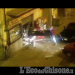 Embedded thumbnail for Vigone: un cittadino riprende la spaccata e il furto alla tabaccheria con il telefonino